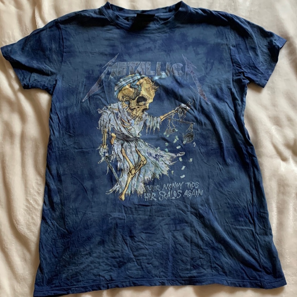 metallica t-shirt